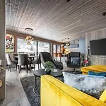 Out In Luxus Appartement *
