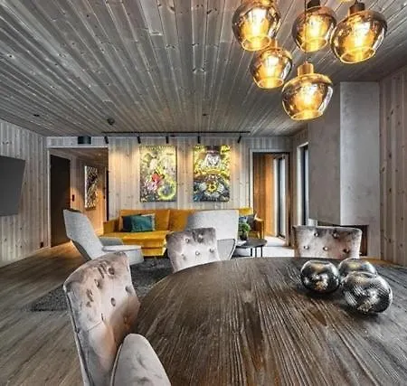 Out In Luxus * ヘムセダール